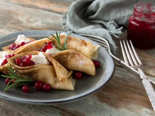 Ile kalorii ma naleśnik z serem? Sekrety wersji fit i restauracji.