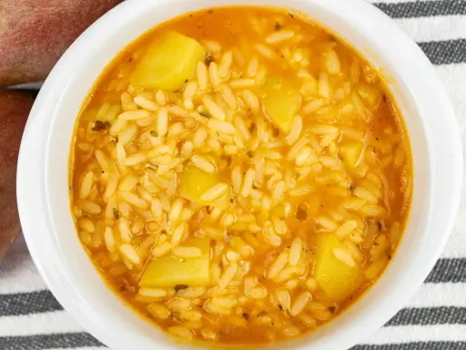 Minestra Riso e Patate: Ricetta Cremosa e Segreti per un Piatto Perfetto