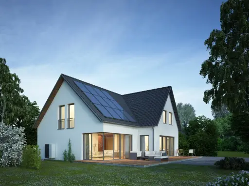 Modernes Haus mit Solaranlage auf dem Dach. Die Dachsanierung mit PV-Pflicht ist eine zukunftsorientierte Entscheidung für nachhaltige Energie.