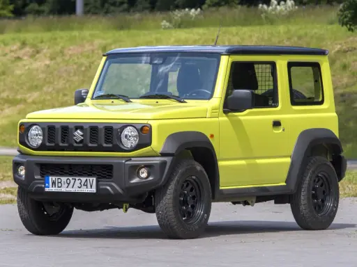 Suzuki Jimny: Pojemność baku, zasięg, spalanie. Czy 40l wystarczy?