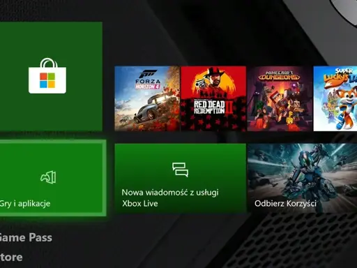 Ekran główny Xbox z grami: Forza Horizon 4, Red Dead Redemption, Minecraft Dungeons, Super Lucky's Tale. Szukasz darmowe gry na Xbox 360?