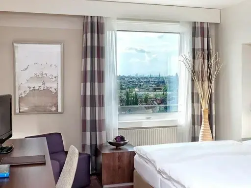 Estrel Hotel Berlin: Ihr Guide für Hotel, Events & "Stars in Concert"