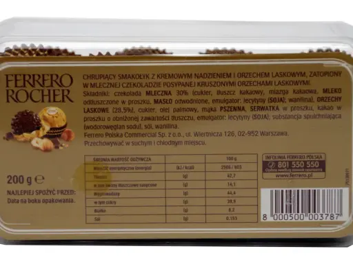 Opakowanie Ferrero Rocher. Tabela wartości odżywczych podaje, że 100g ma 2506/603 kcal.