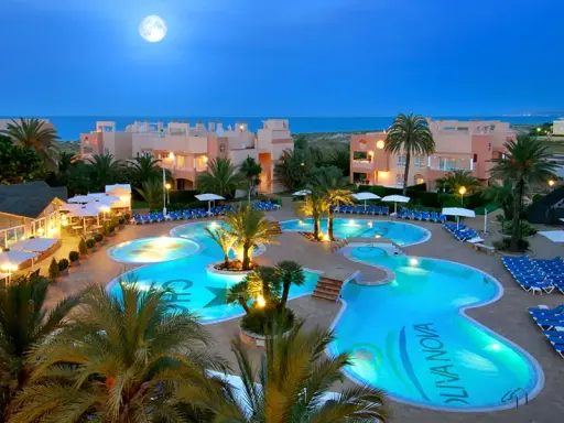 Oliva Nova Beach & Golf Hotel: lujo frente al mar y golf excepcional