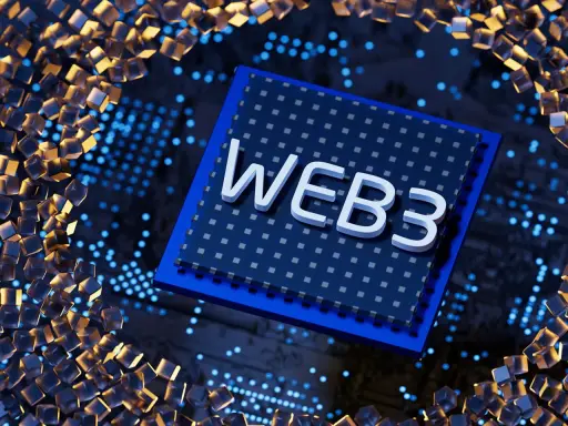 Centralny procesor z napisem WEB3, otoczony przez świecące kostki i punkty, symbolizujące przyszłość internetu.