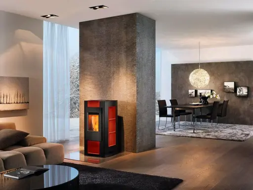 Estufa moderna de pellets, que son los pellets, calienta un salón con chimenea y comedor.