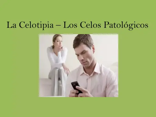 Hombre absorto en su móvil, mujer con gesto de desconfianza. La celotipia, tratamiento y superación.