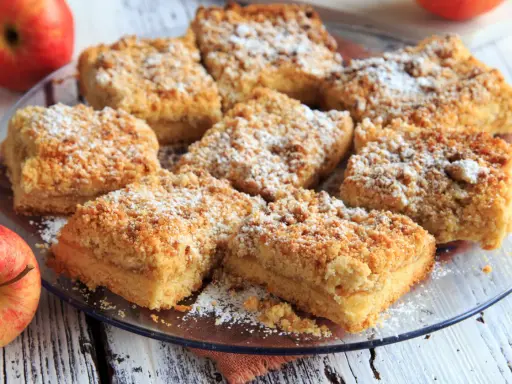 Moja najlepsza szarlotka: przepis, który odmieni Twoje pieczenie!