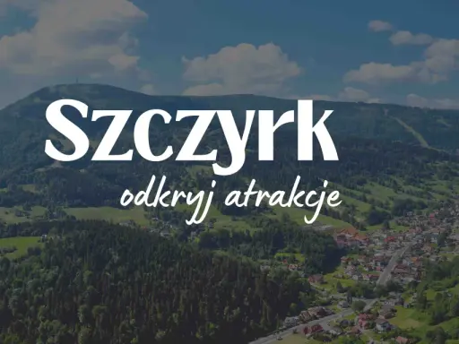 Widok na górskie miasteczko Szczyrk z lasami i polami. Odkryj szczyrk atrakcje i piękno Beskidów.