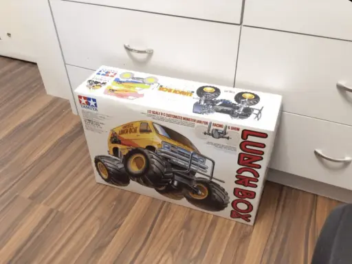 Tamiya Lunch Box RC-Monster-Van-Bausatz im Karton, bereit für den Rennsport und die Show. Ein Klassiker für jeden Tamiya Blog.