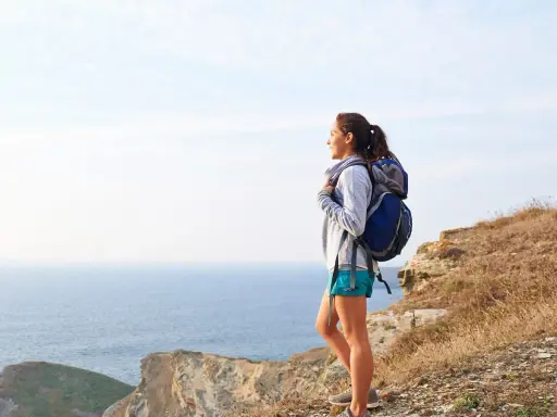 Las mejores zapatillas de montaña mujer para tus aventuras al aire libre