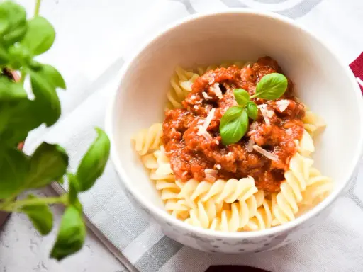 Spaghetti dla niemowlaka: bezpieczny przepis, BLW i od kiedy?