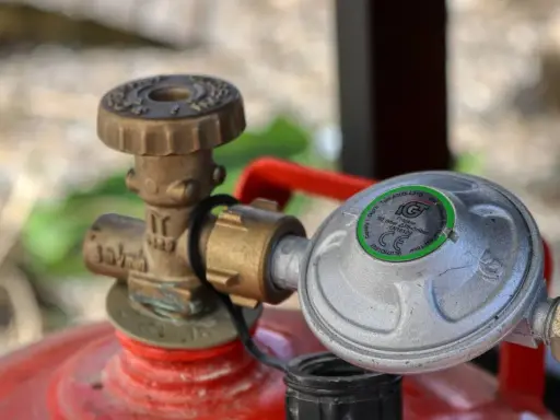 Homologacja butli LPG: Kiedy, jak i ile kosztuje? Poradnik