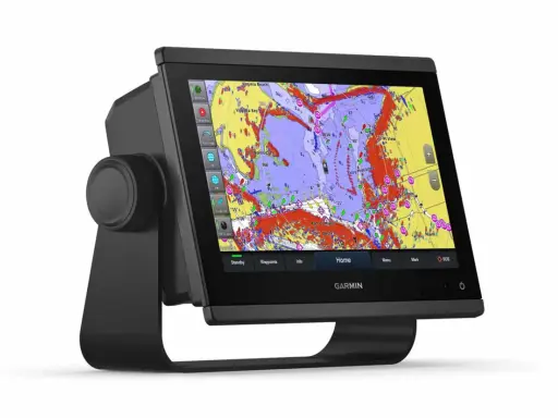 Écran de navigation Garmin affichant une carte marine détaillée, un tracker bateau monde pour explorer les océans.