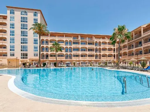 Hotel Bahía Tropical: ¿Tu paraíso en Almuñécar? Guía completa