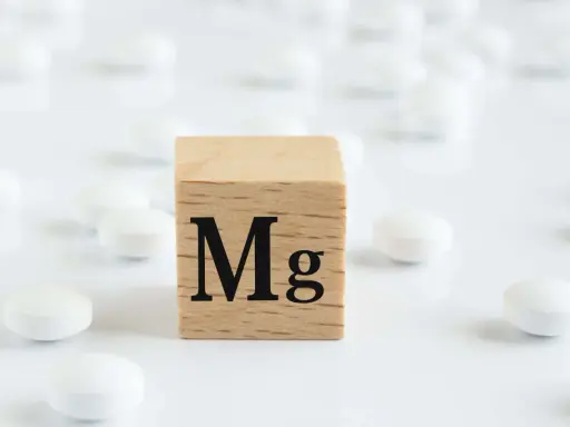 Twoja psychika woła o magnez? Objawy niedoboru i co robić