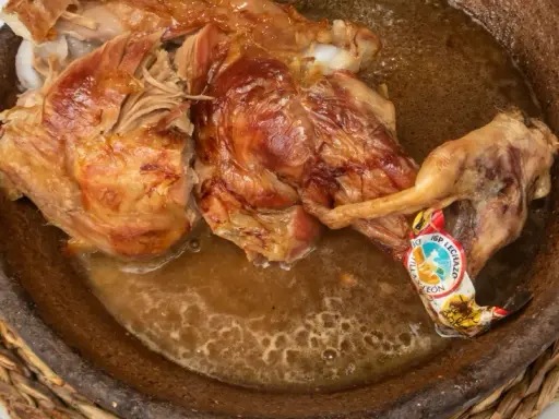 Gastronomía de Valladolid: Del Lechazo al Vino, un Festín para ti