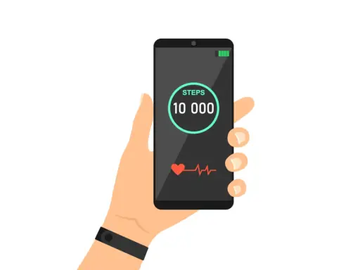 Hand hält Smartphone mit 10.000 Schritten und Herzfrequenz. Ein Fitness-Tracker am Handgelenk zeigt, wie viele Schritte am Tag erreicht wurden.