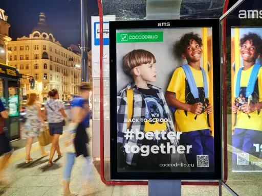 Ooh co to! Dzieciaki w szkolnych plecakach, gotowe na przygodę. #better together, bo razem raźniej!