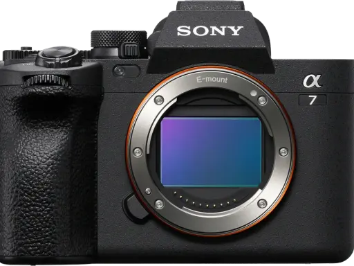 Sony Alpha 7, konkurent Canona, z obiektywem E-mount i widocznym sensorem.