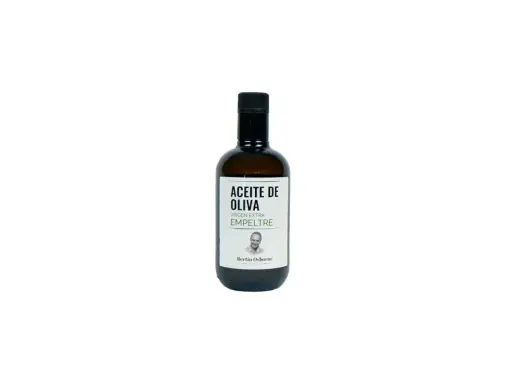 Botella de aceite de oliva virgen extra Empeltre de Bertín Osborne. Un tesoro líquido de Belchite.