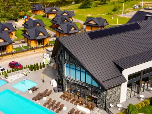 Nowa Bacówka Zakopane: Pensjonat czy sery? Odkryj prawdę!