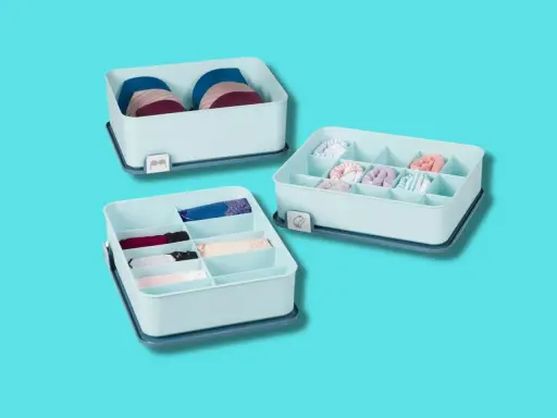 Organizzatori per lingerie e calzini, perfetti per applicare il metodo Marie Kondo e mantenere l'ordine.