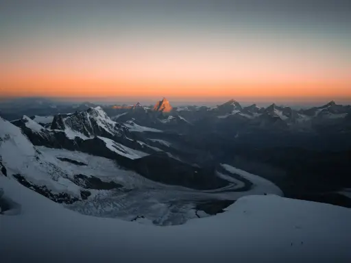 Dufourspitze: Der höchste Berg der Schweiz Fakten & Touren-Guide