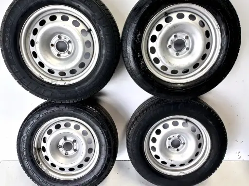 Felga 7J: Jaka opona? 205 czy 215 mm? Ekspert radzi