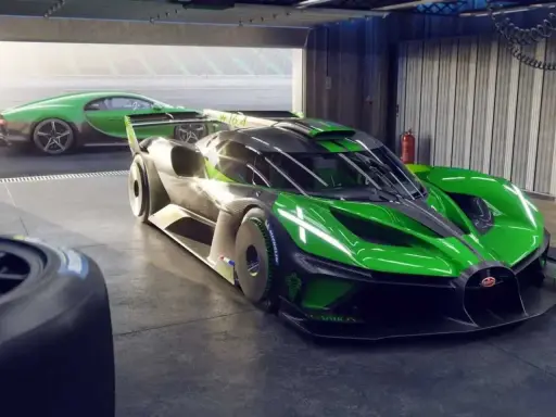 Grüner Bugatti Bolide im Rennstall. Sein geringes Bugatti Bolide Gewicht macht ihn zum ultimativen Track-Tool.