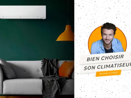 Un homme souriant, un climatiseur et un canapé. Le **seer scop** de cette image est de présenter comment bien choisir son climatiseur.