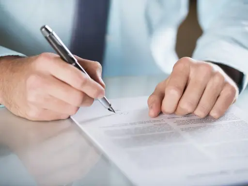 Co to jest formalnoprawny? Zrozum i zabezpiecz swoje interesy