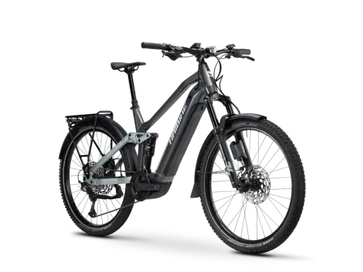 Haibike ADVENTR 11 ABS E-Bike mit Federung und Gepäckträger vor schwarzem Hintergrund.