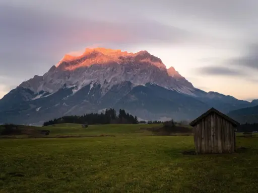 Zugspitze: Deutschlands höchster Berg Fakten, Tipps & Gipfelerlebnis
