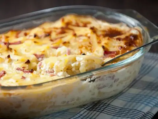 En krämig skinkfrestelse i glasform, perfekt för ett mysigt middagsrecept.