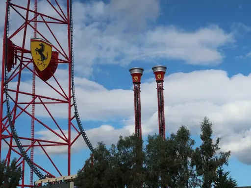 Ferrari Land: Atracciones, adrenalina y consejos para tu visita