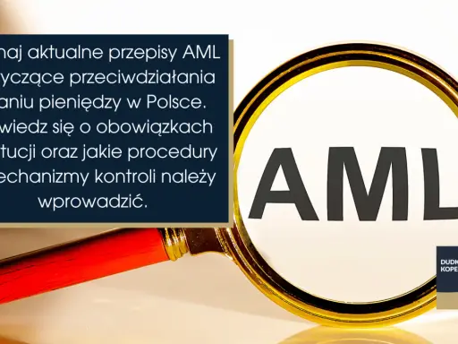 Lupa powiększa napis AML, symbolizując analizę przepisów dotyczących przeciwdziałania praniu pieniędzy.