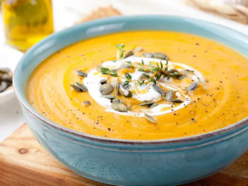 Soupe de légumes fade ? 5 astuces pour des saveurs intenses