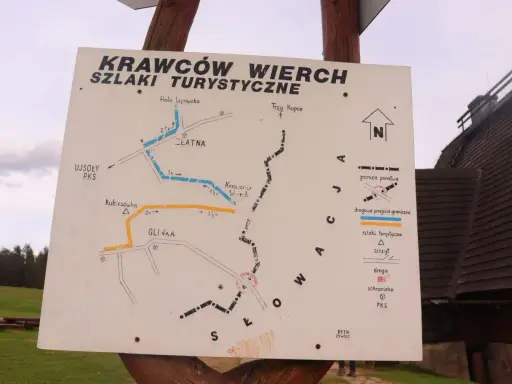 Mapa szlaków turystycznych Krawców Wierch. Pokazuje trasy do Hali Lipowskiej, Trzy Kopce, Glinki i Ujsoły.