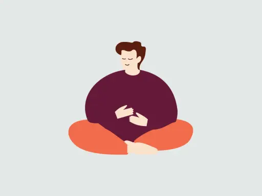 En person sitter i meditationsställning, med slutna ögon och händerna vilande på magen. En bild som påminner om Kristin Neffs arbete med självmedkänsla.