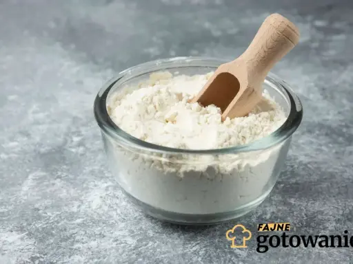 300 g mąki ile to łyżek? Dokładne miary bez wagi kuchennej