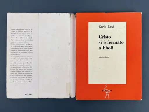 Copertina di "Cristo si è fermato a Eboli" di Carlo Levi. Il libro esplora il significato di una civiltà contadina fuori dal tempo.