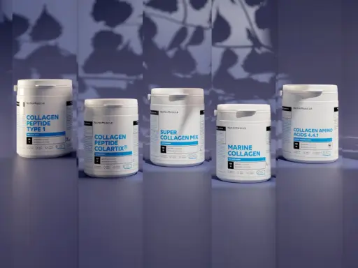 Cinq pots de compléments de collagène Nutrimuscle. Le collagène sert à la peau, aux cheveux et aux articulations.