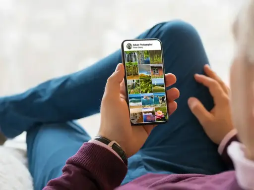 Zdjęcia z telefonu u fotografa: Jak wywołać i nie żałować?
