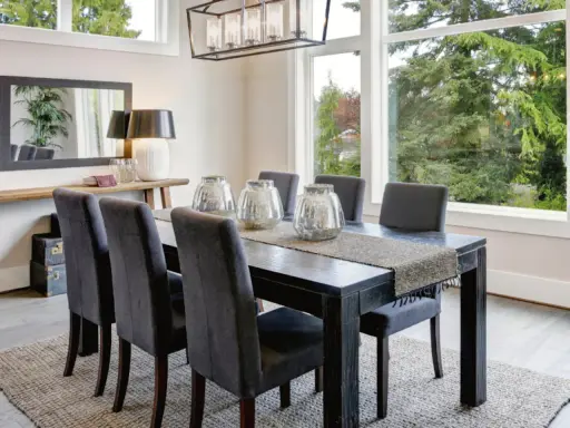 Ideas para **como hacer fundas para sillas sin coser** y renovar tu comedor.