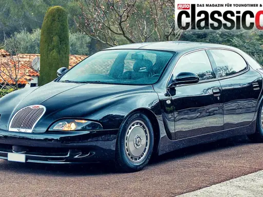 Schwarzer Bugatti EB 112, ein seltenes Coupé, dessen Bugatti EB 112 Preis Kenner fasziniert. Ein Klassiker mit Stil.