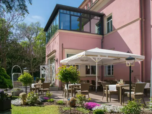 Parkhotel Güldene Berge: Ihr 4-Sterne Jugendstil-Erlebnis in Weißenfels