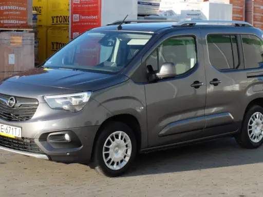 Opel Combo: Który silnik wybrać? Analiza i typowe usterki