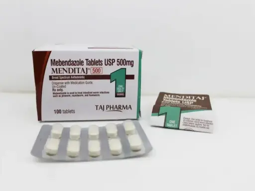 Opakowanie leku Mebendazol bez recepty, tabletki MENDITAJ 500mg. Skuteczny na owsiki, glisty i tęgoryjce.