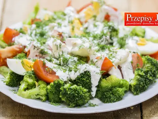 Sałatka gyros warstwowa: Sekret perfekcyjnego przepisu krok po kroku